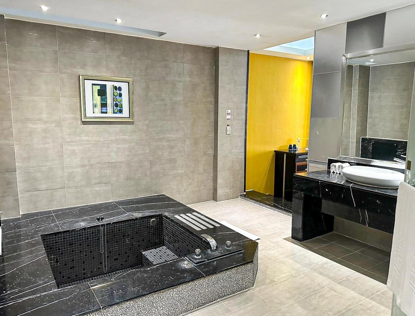 All-Ur Boutique Motel-Jhu Shan Branch Csusan Kültér fotó